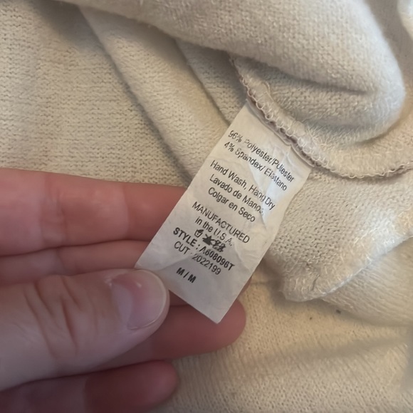 SOLD Chris & Carol sweater - Picture 4 of 4